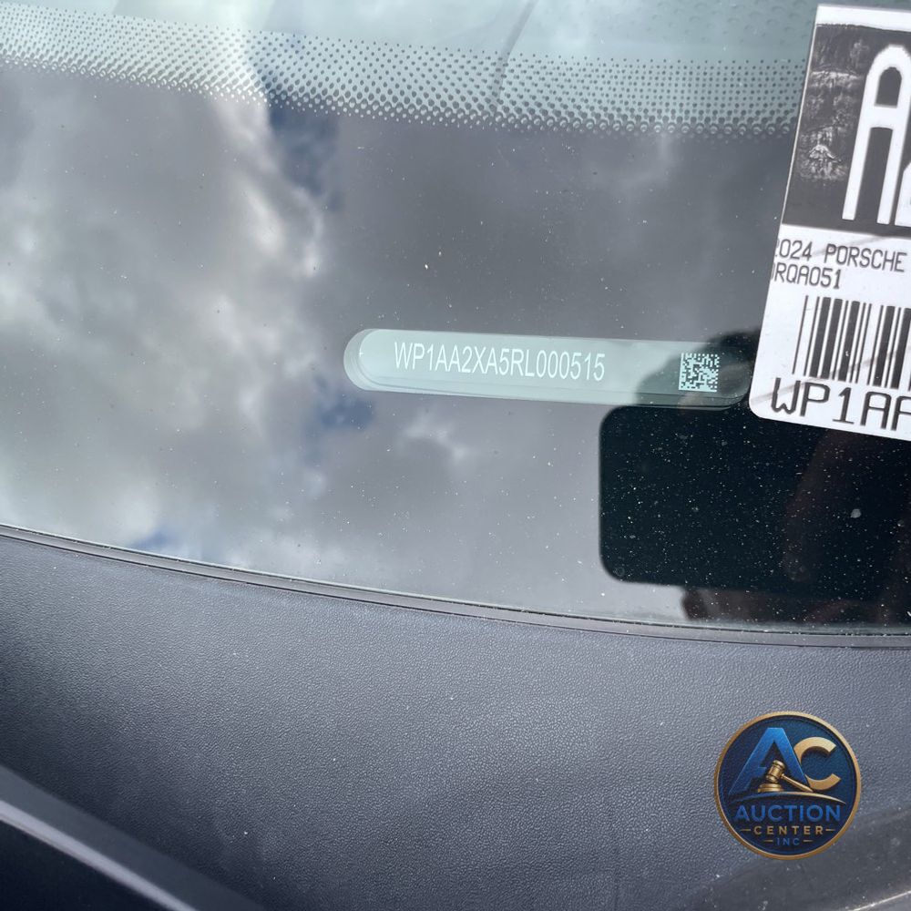 2024 Porsche Macan EV 4