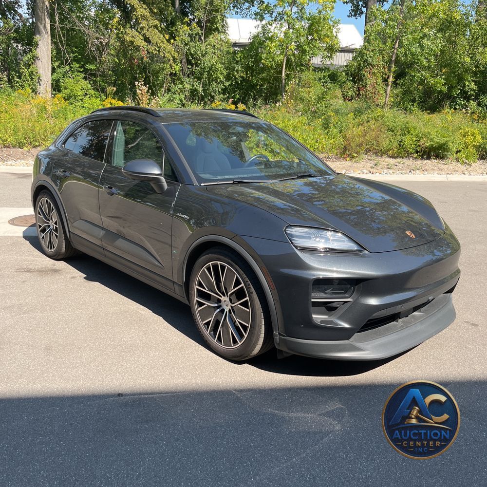 2024 Porsche Macan EV 4