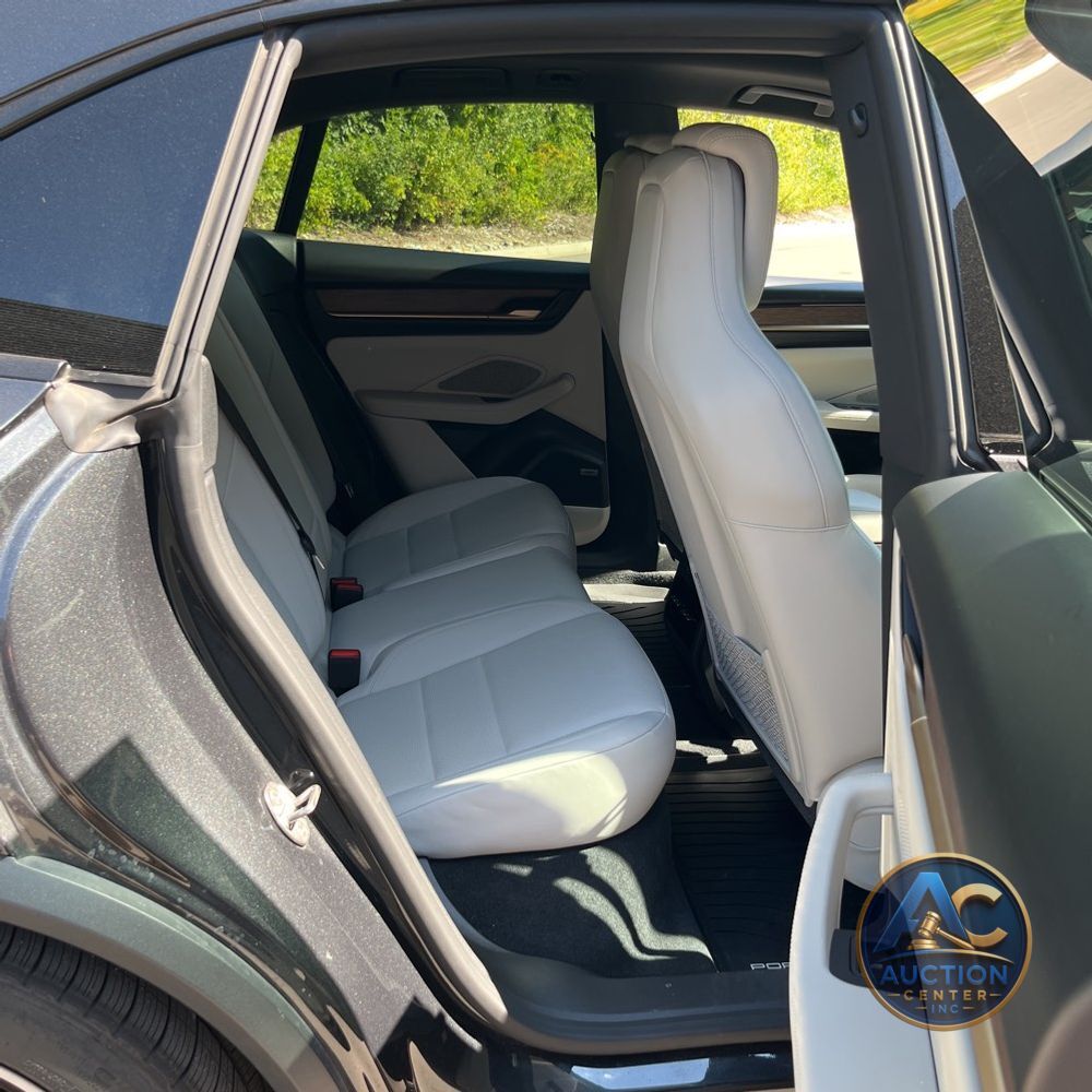2024 Porsche Macan EV 4