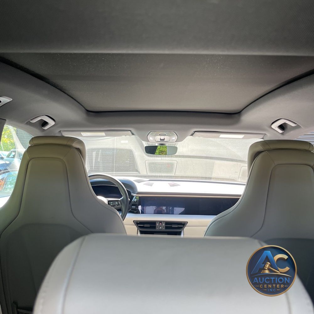 2024 Porsche Macan EV 4