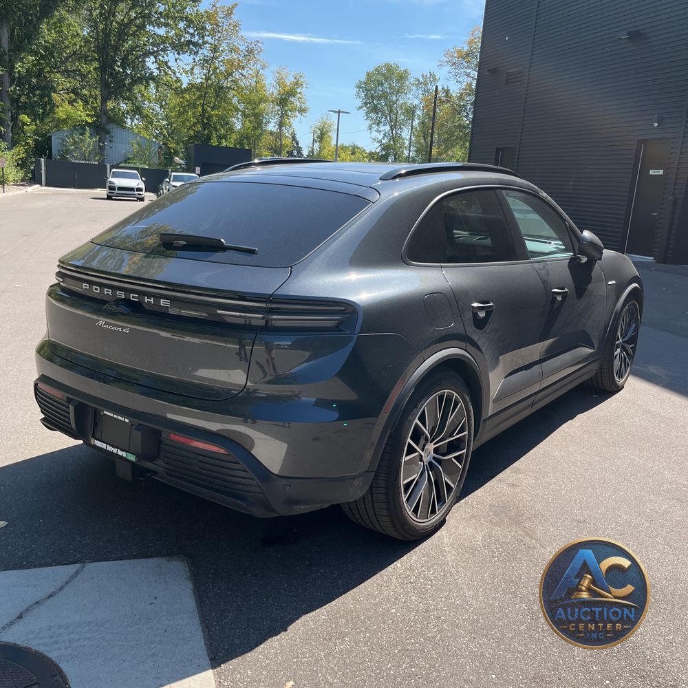 2024 Porsche Macan EV 4