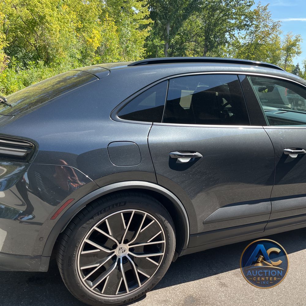 2024 Porsche Macan EV 4