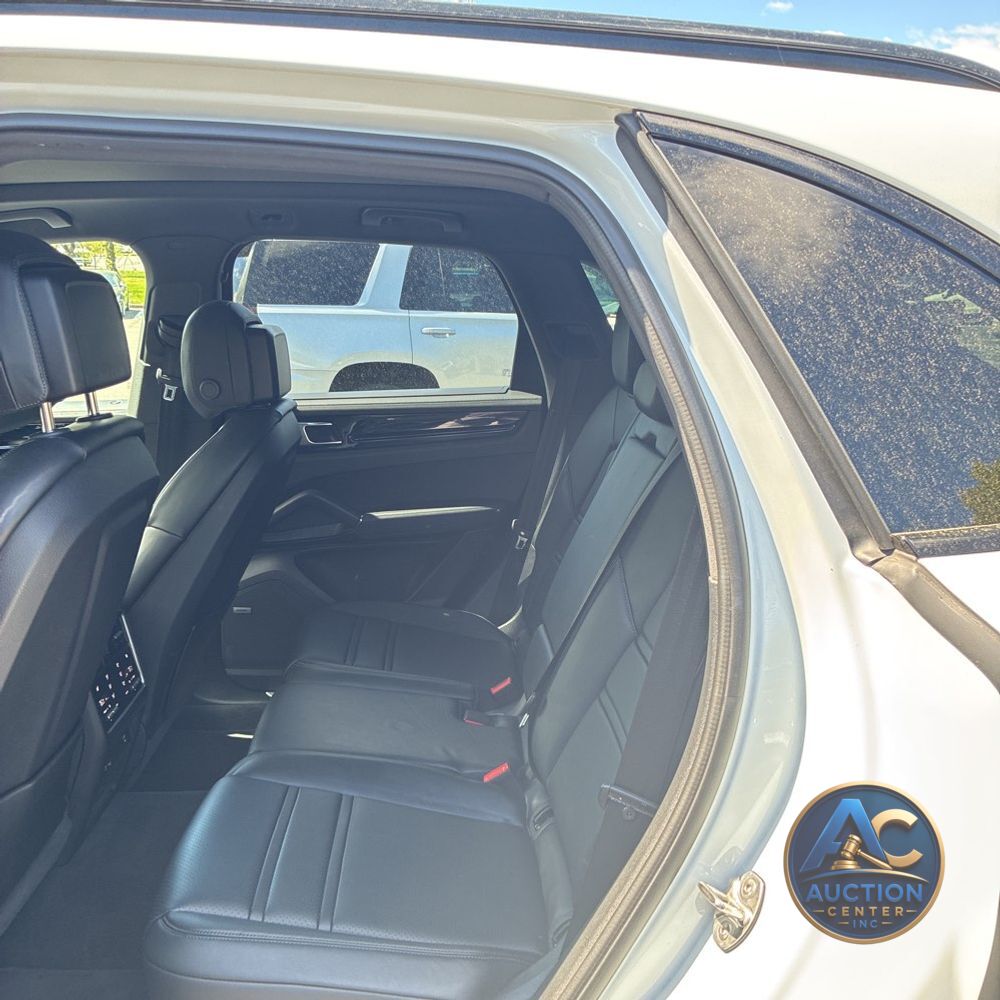 2022 Porsche Cayenne S