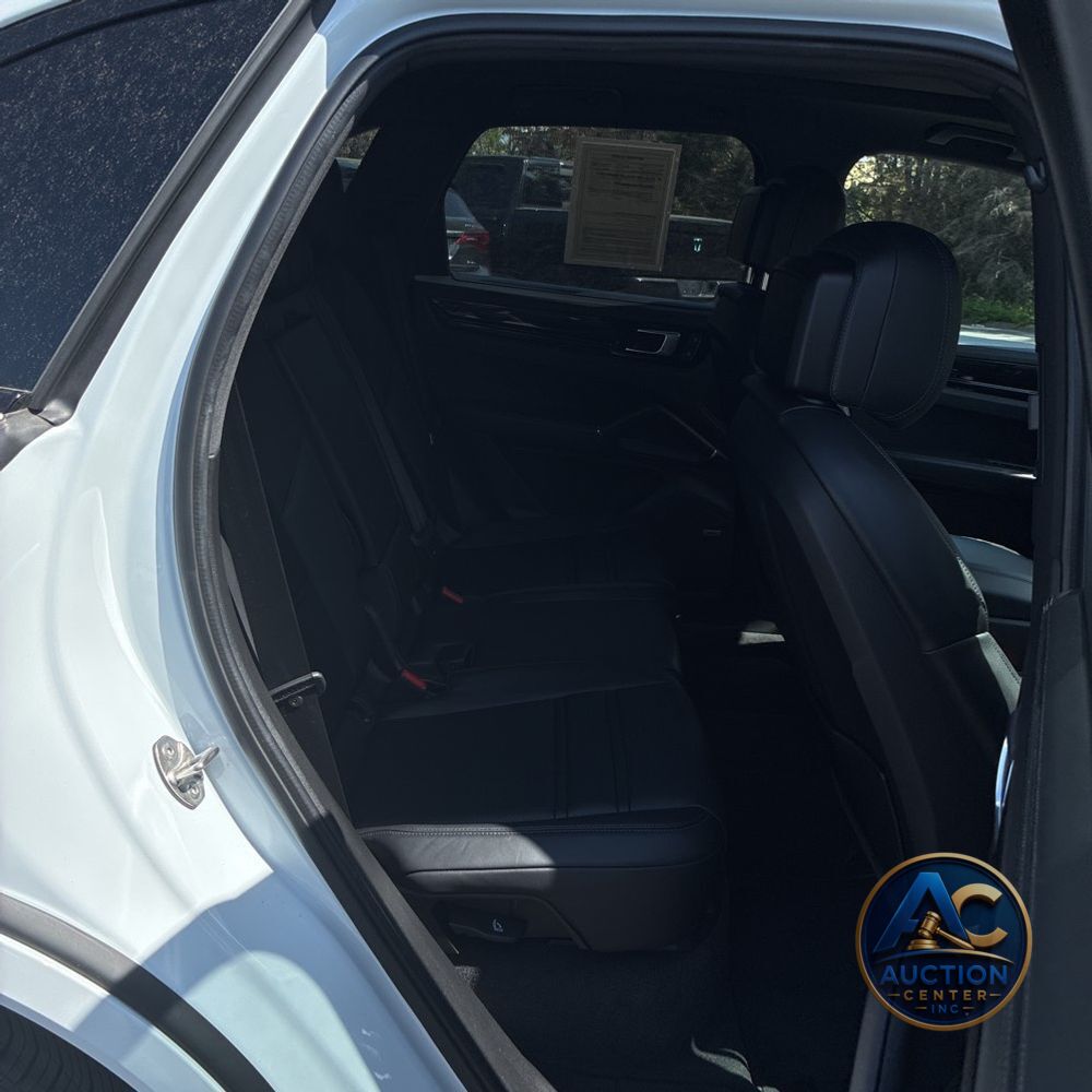 2022 Porsche Cayenne S