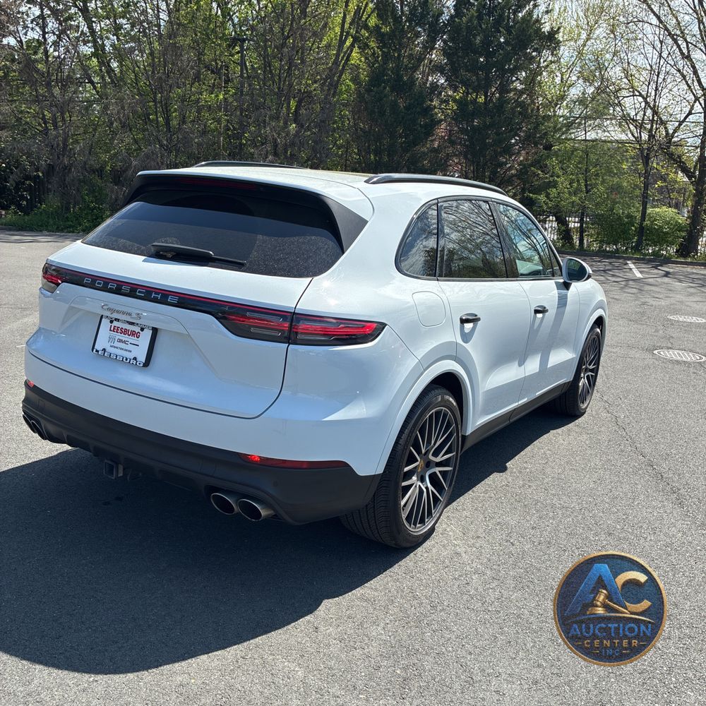 2022 Porsche Cayenne S