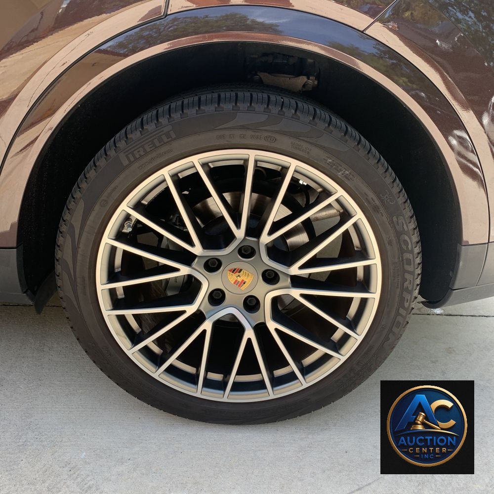 2022 Porsche Cayenne S Platinum Edition