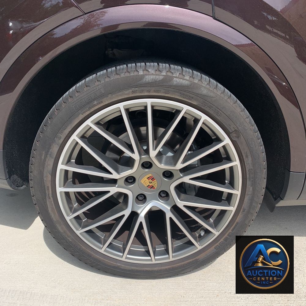 2022 Porsche Cayenne S Platinum Edition