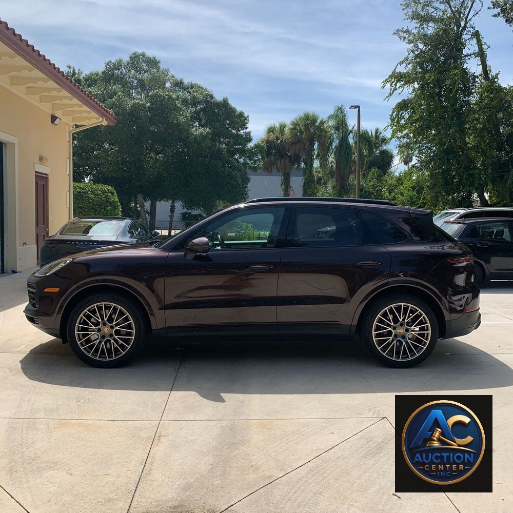 2022 Porsche Cayenne S Platinum Edition