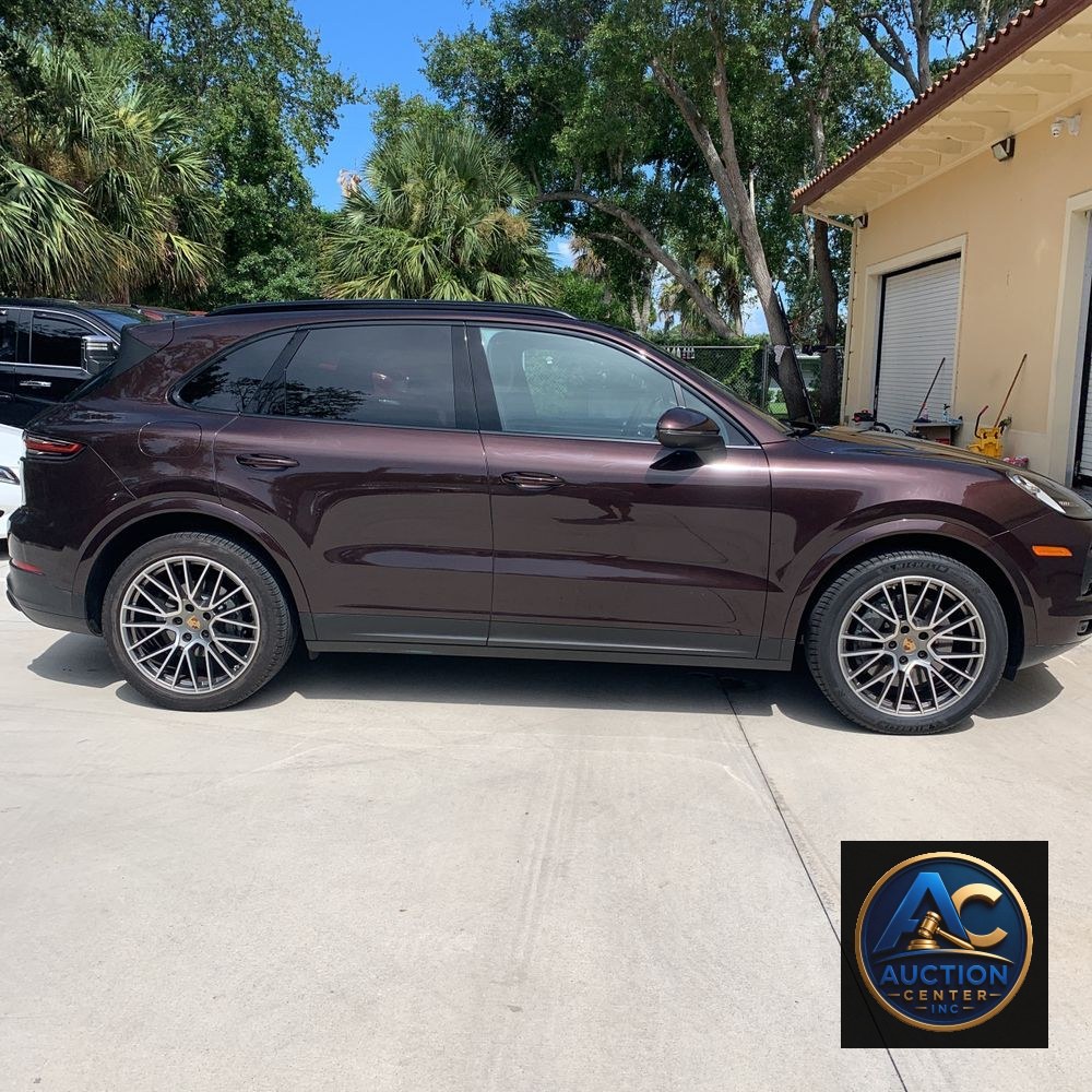 2022 Porsche Cayenne S Platinum Edition