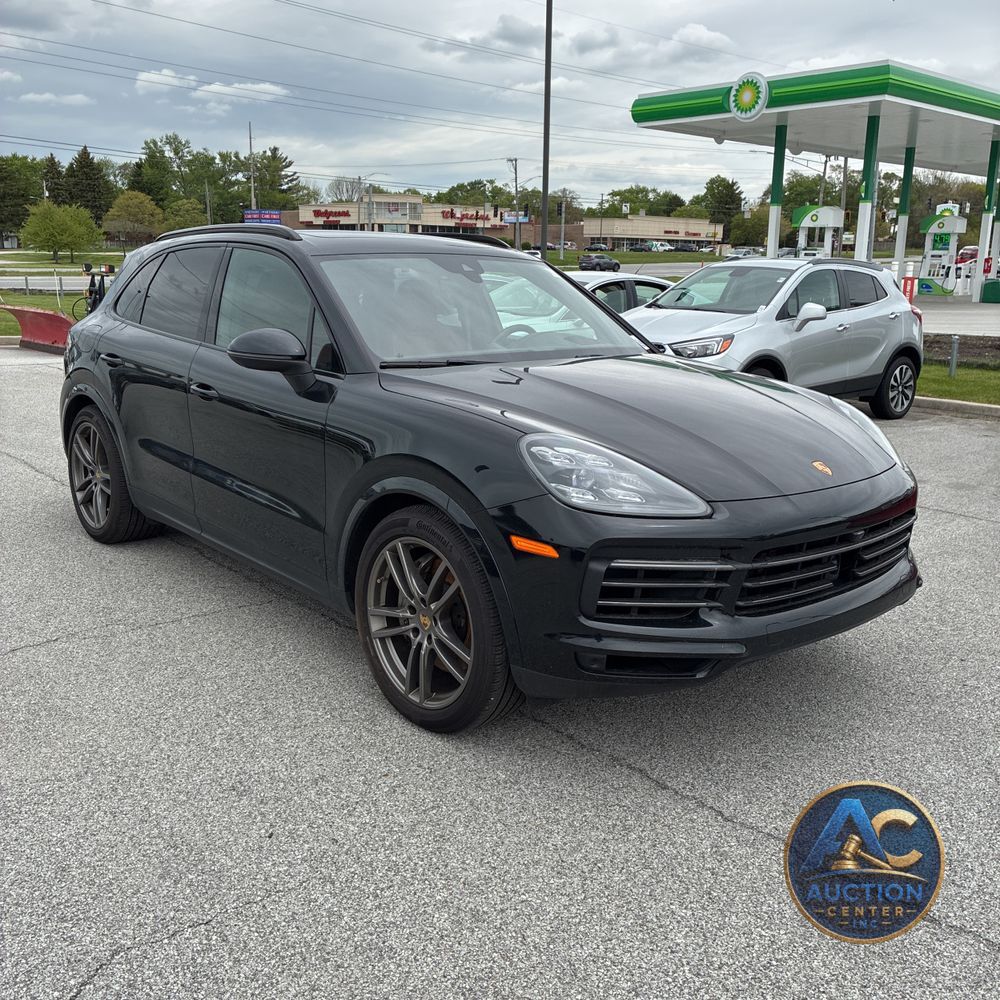 2023 Porsche Cayenne S Platinum Edition