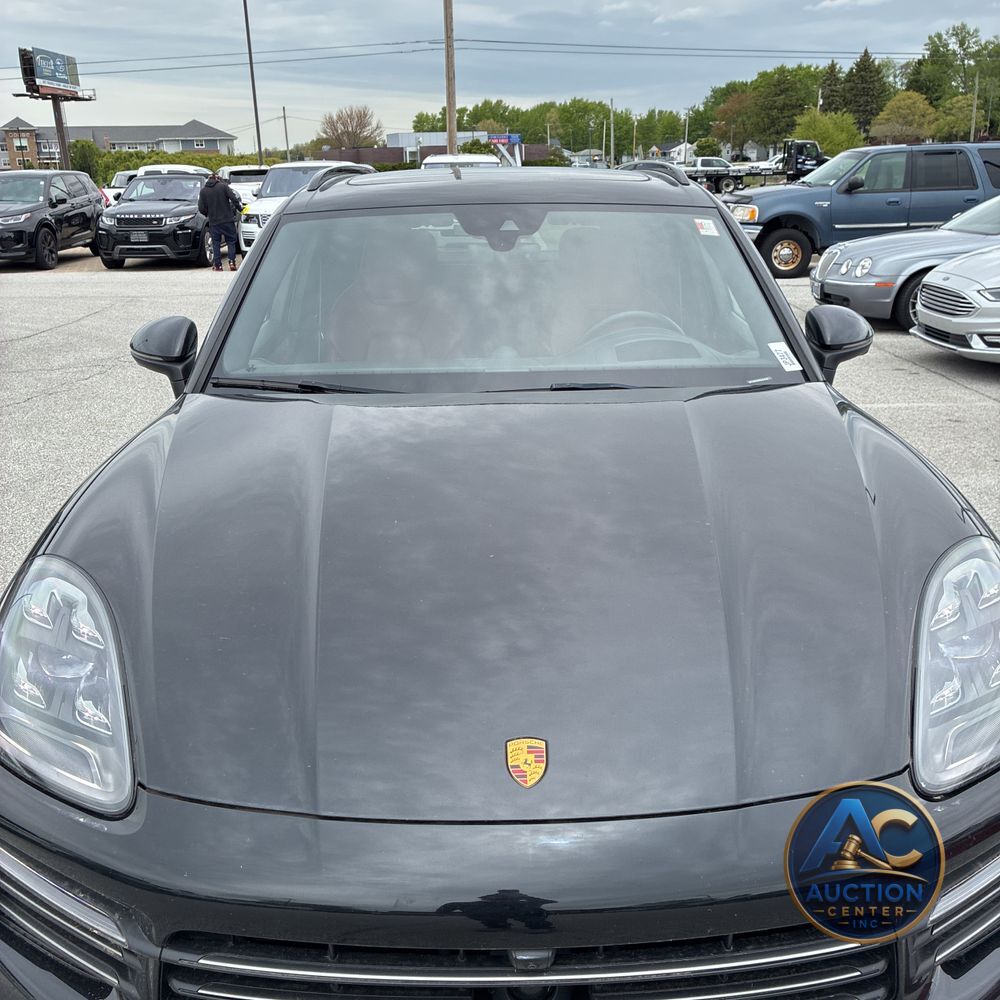 2023 Porsche Cayenne S Platinum Edition