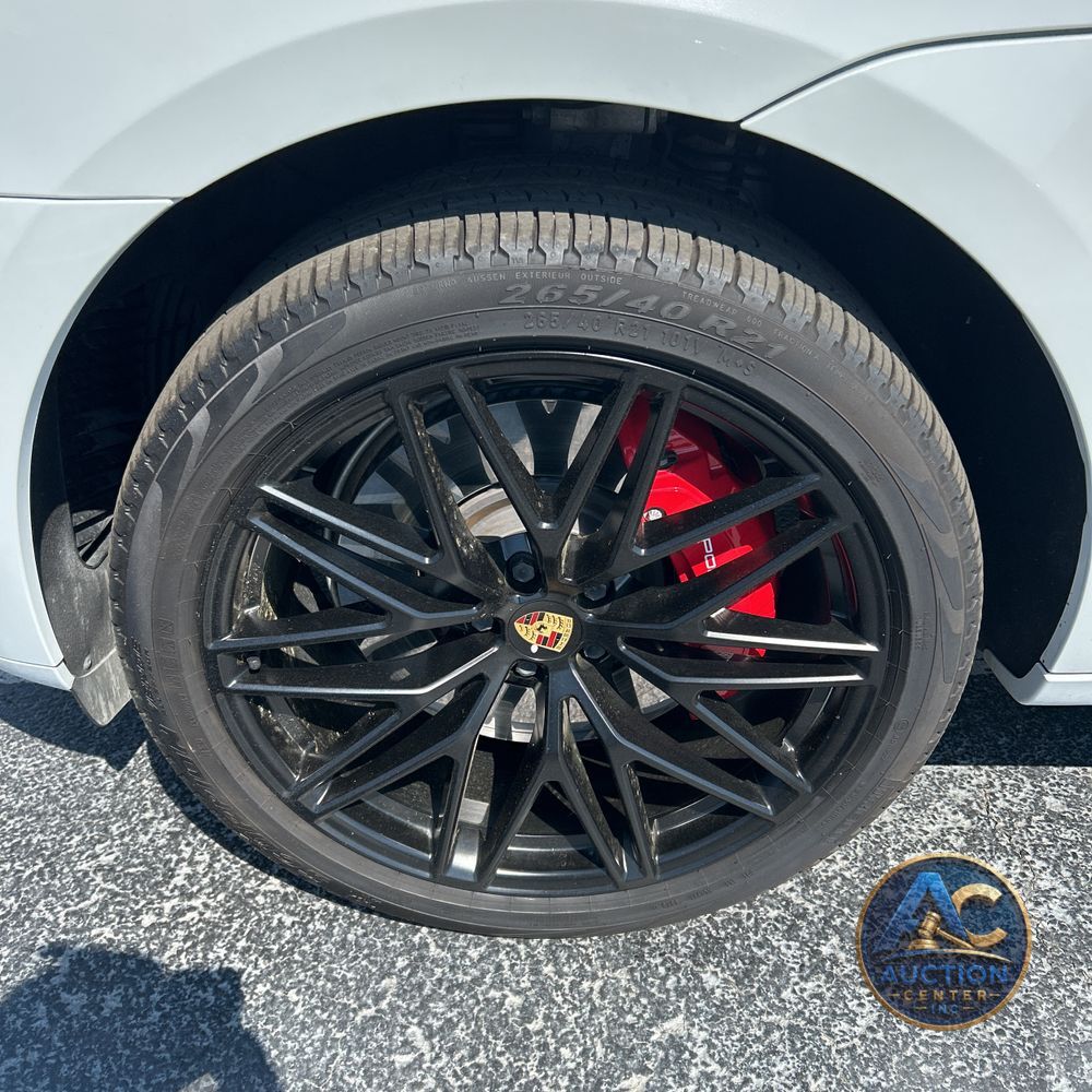 2023 Porsche Macan GTS
