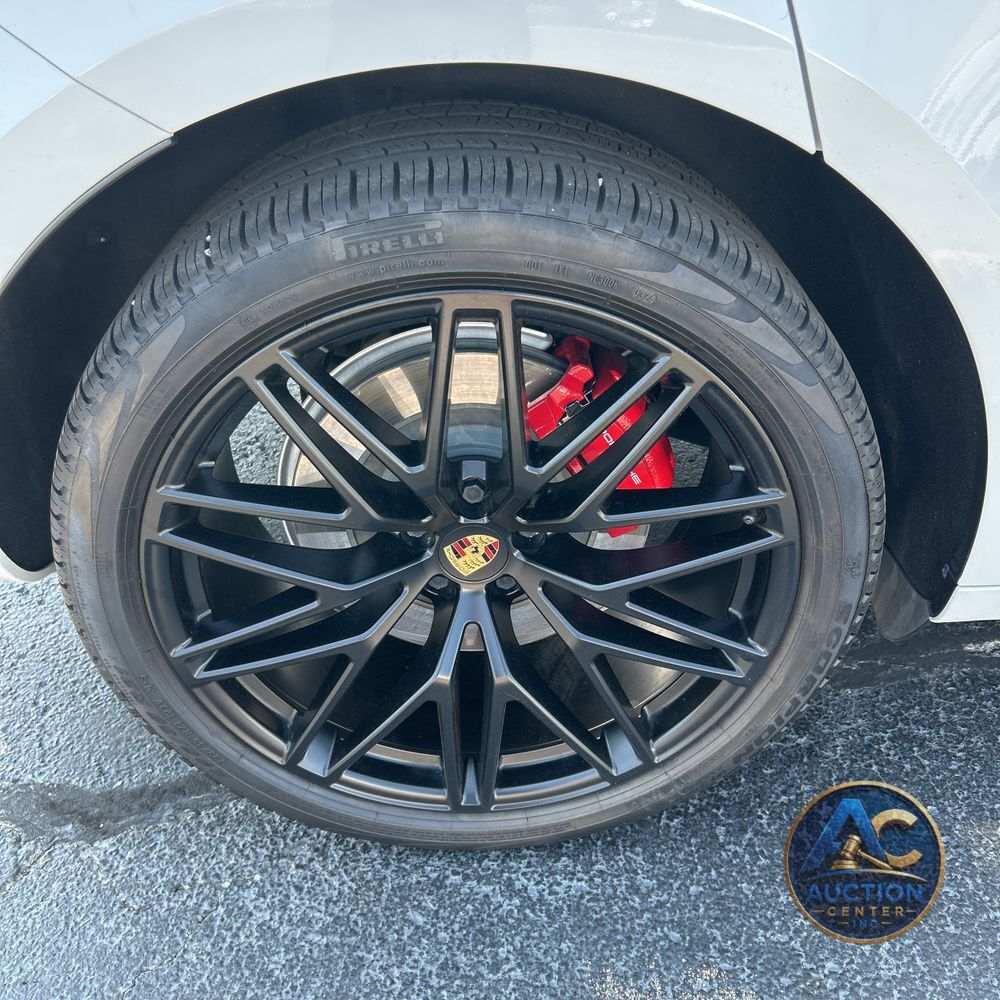 2023 Porsche Macan GTS