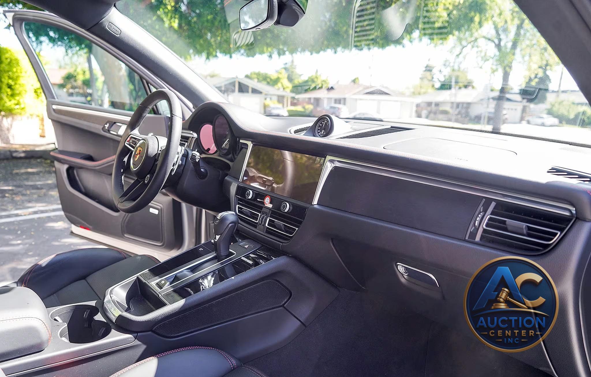 2025 Porsche Macan GTS
