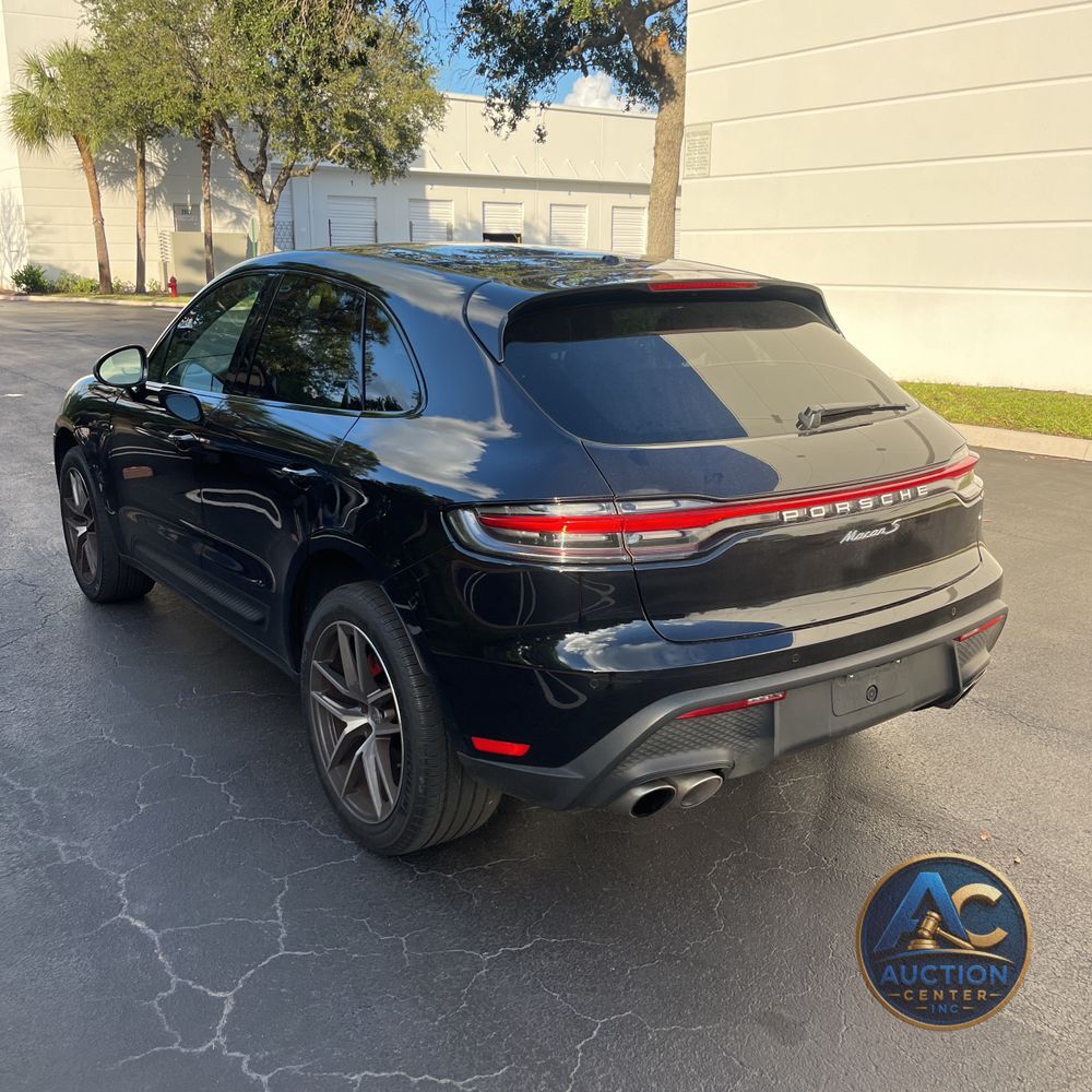 2022 Porsche Macan S