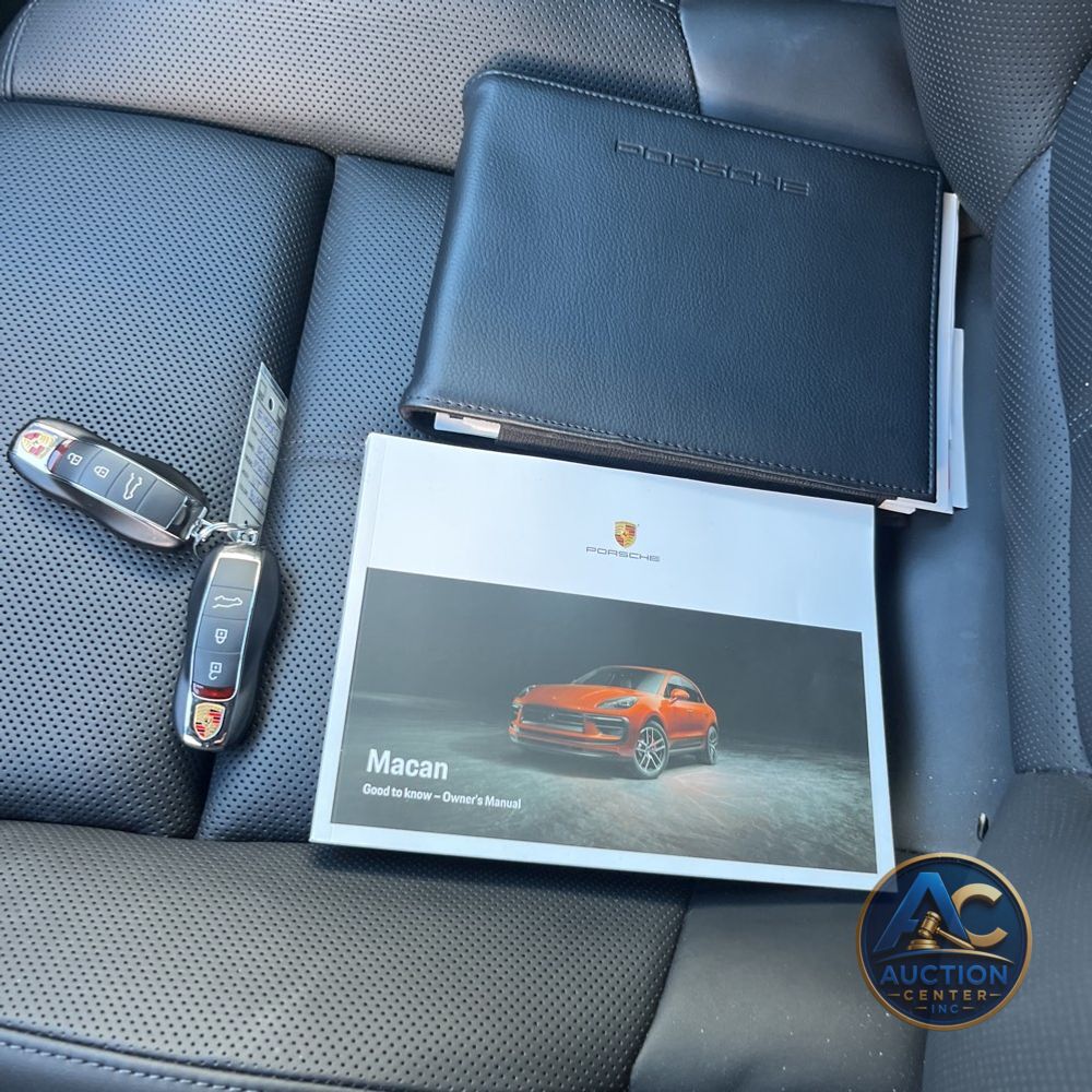2022 Porsche Macan S