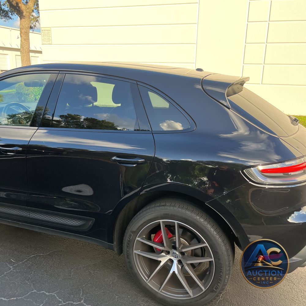 2022 Porsche Macan S