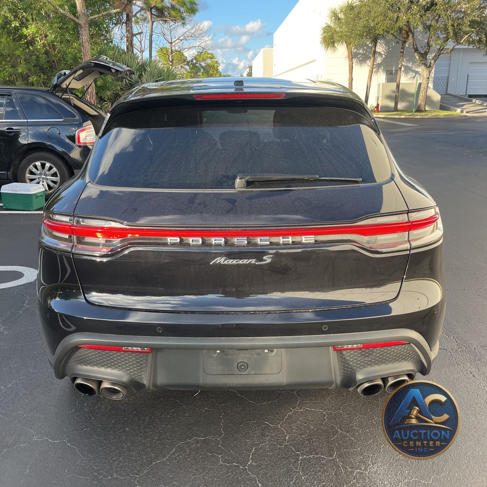2022 Porsche Macan S