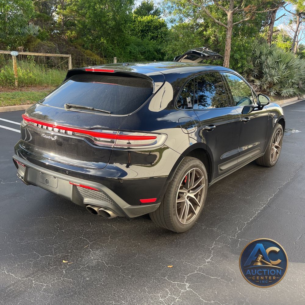 2022 Porsche Macan S