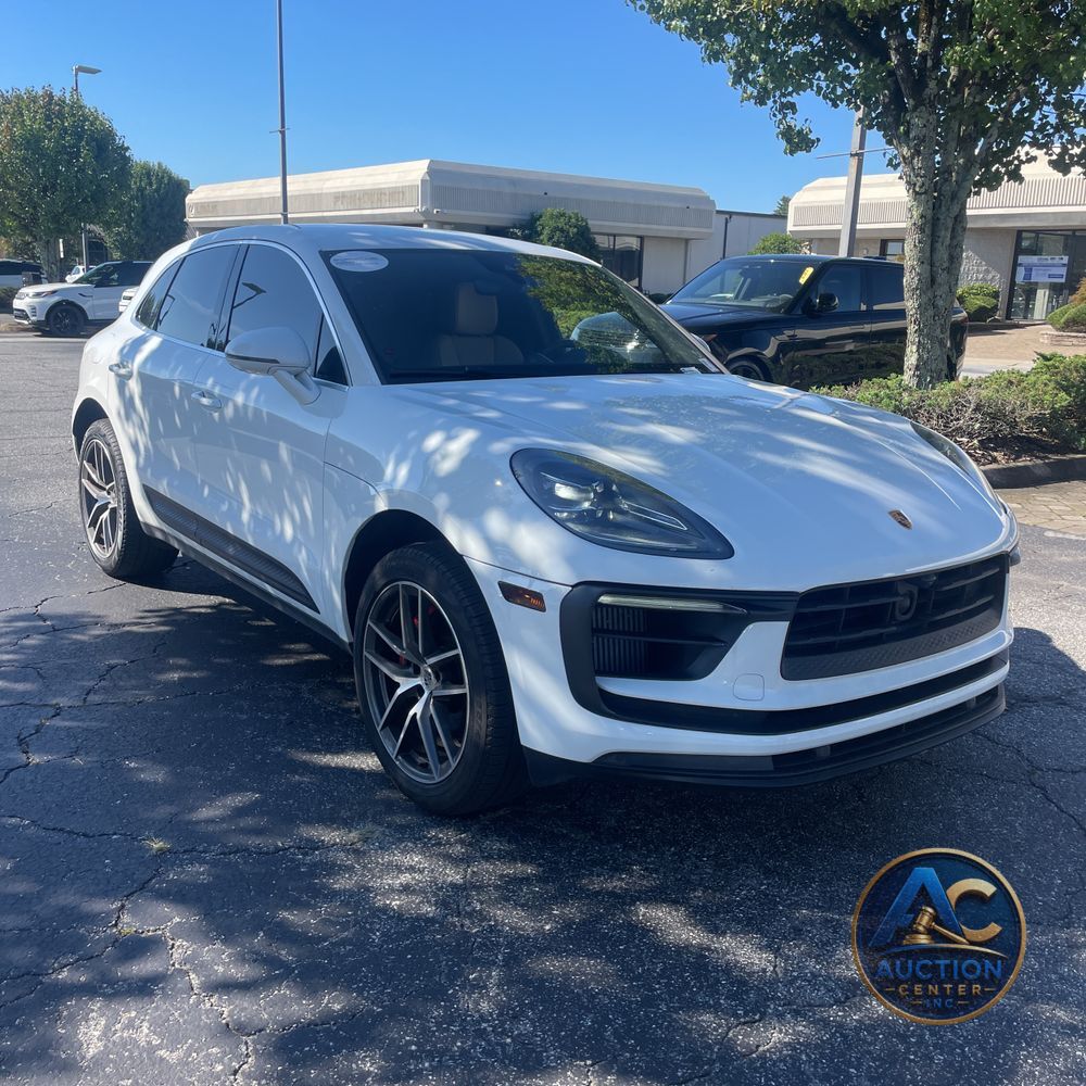2022 Porsche Macan S