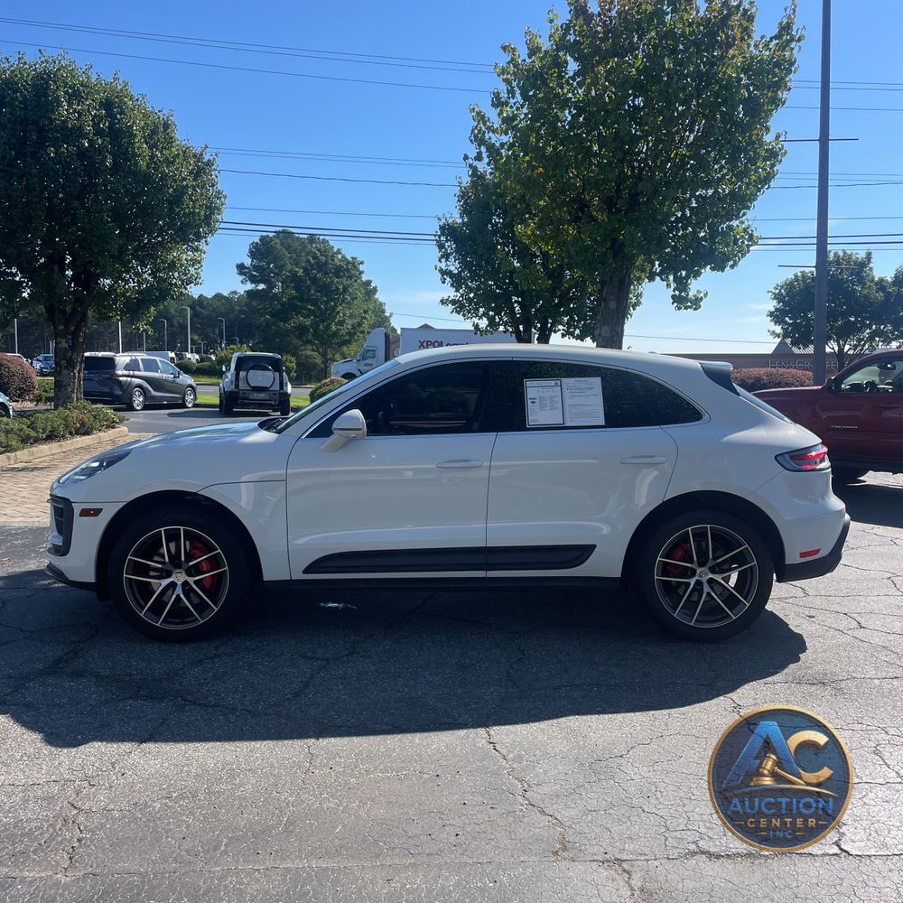 2022 Porsche Macan S