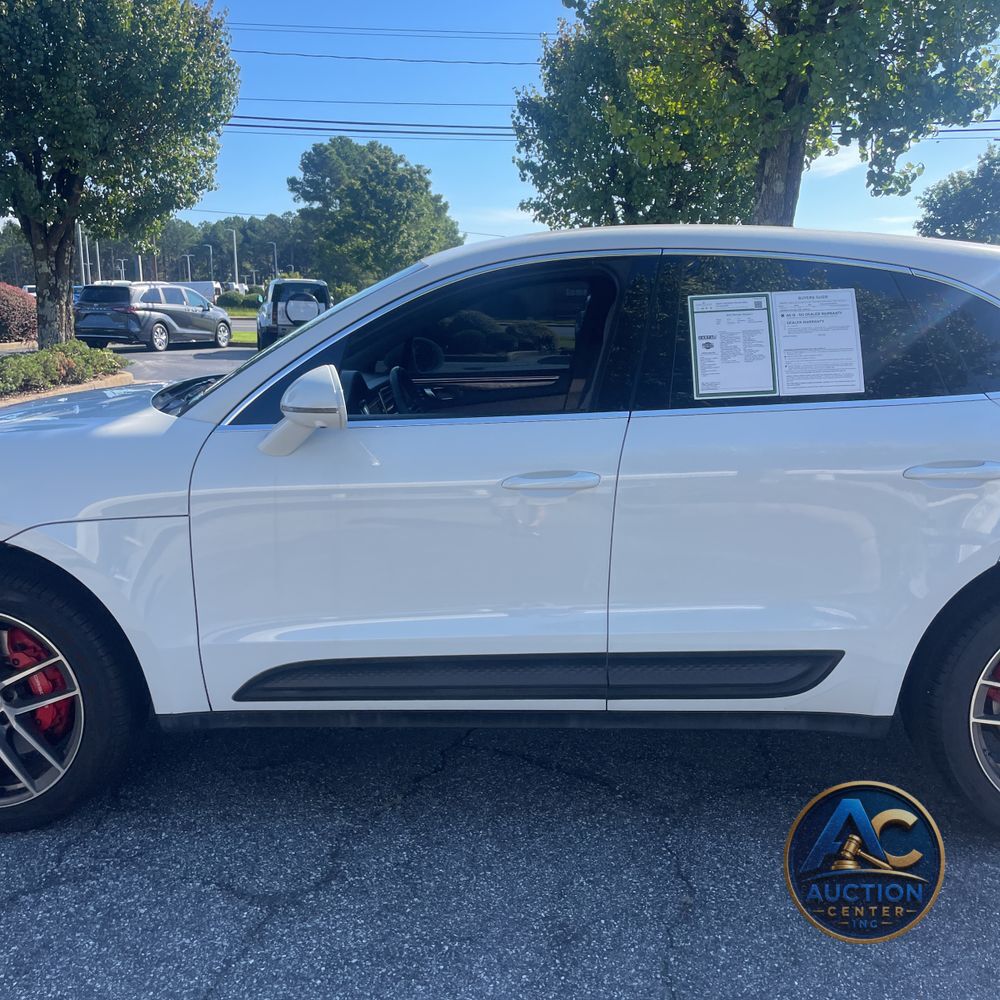 2022 Porsche Macan S