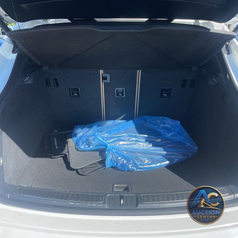 2022 Porsche Macan S
