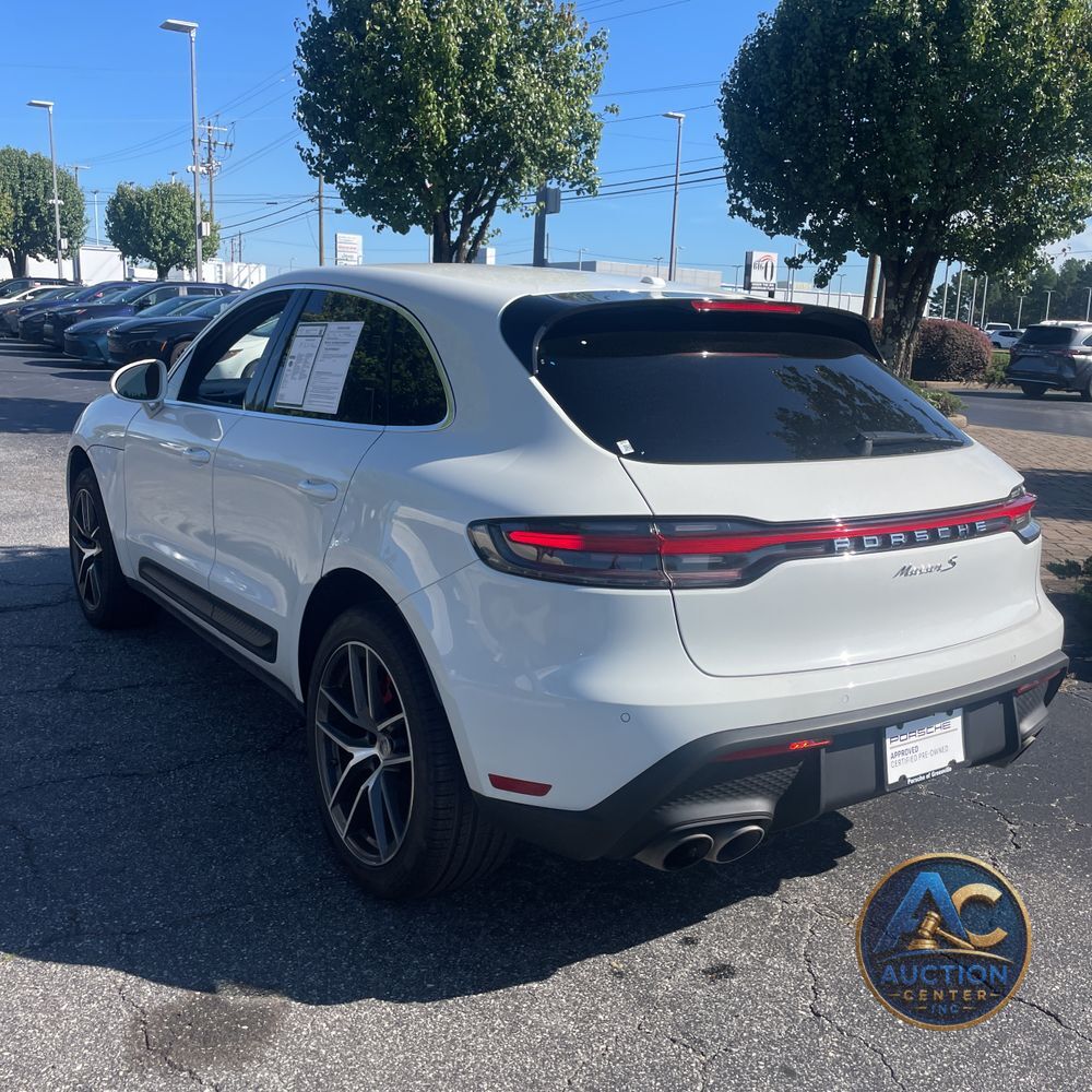 2022 Porsche Macan S