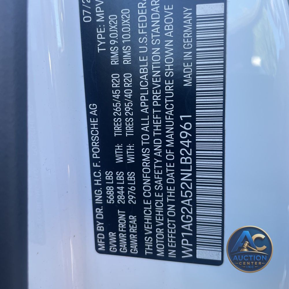 2022 Porsche Macan S