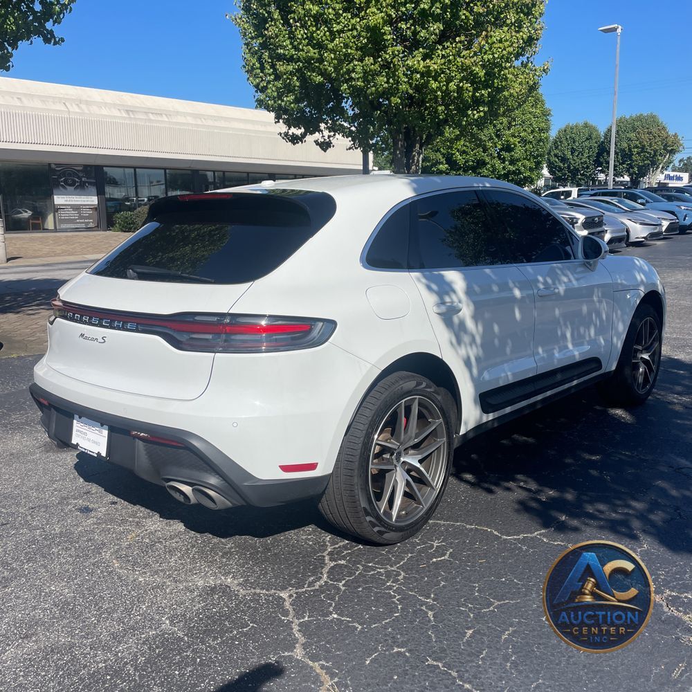 2022 Porsche Macan S