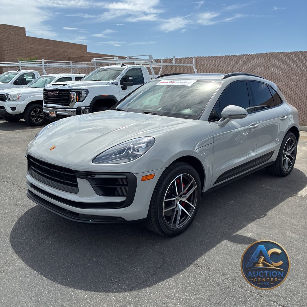 2022 Porsche Macan S