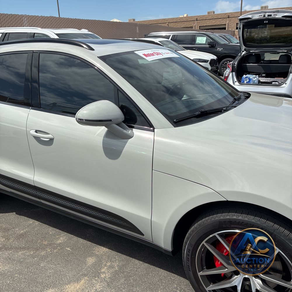2022 Porsche Macan S