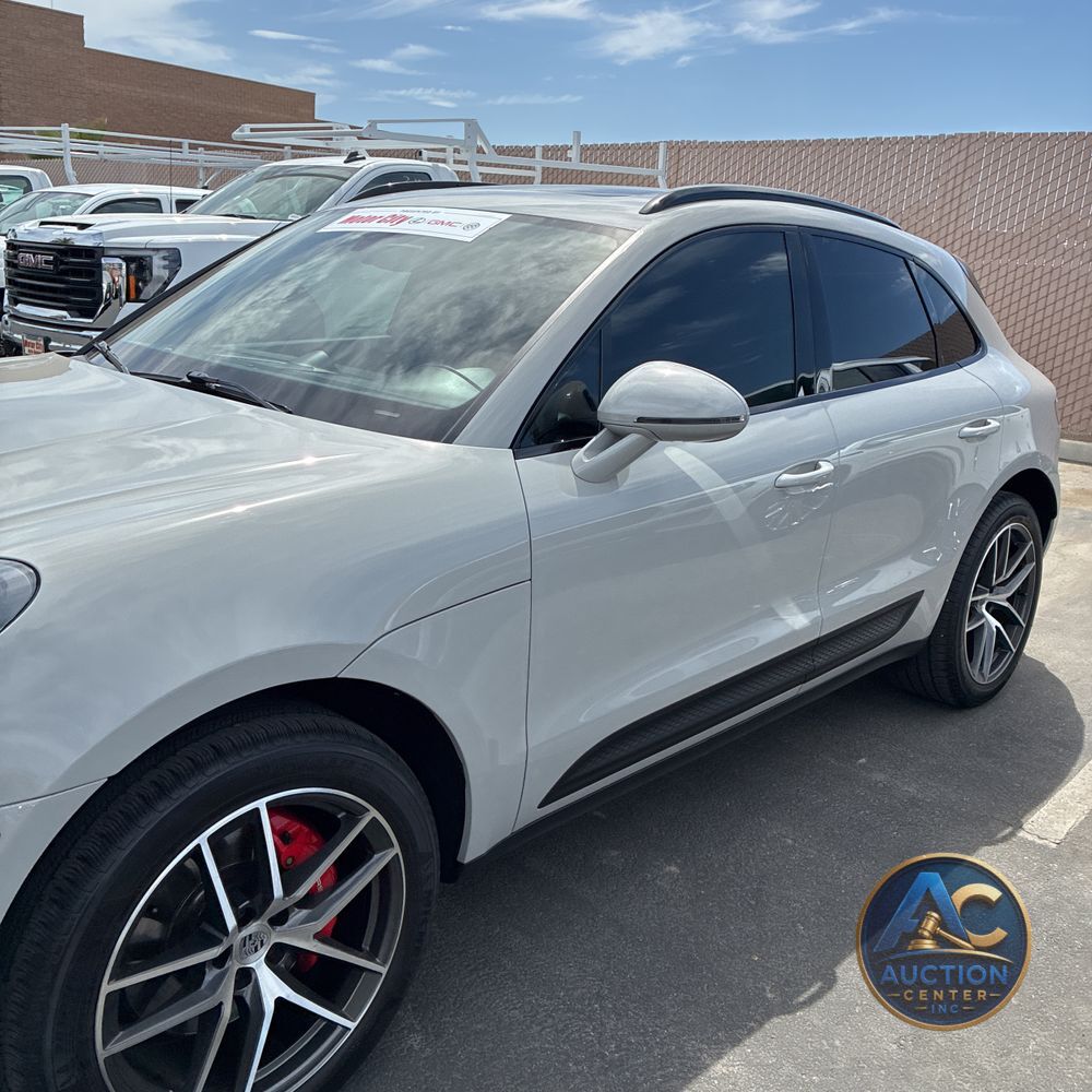 2022 Porsche Macan S