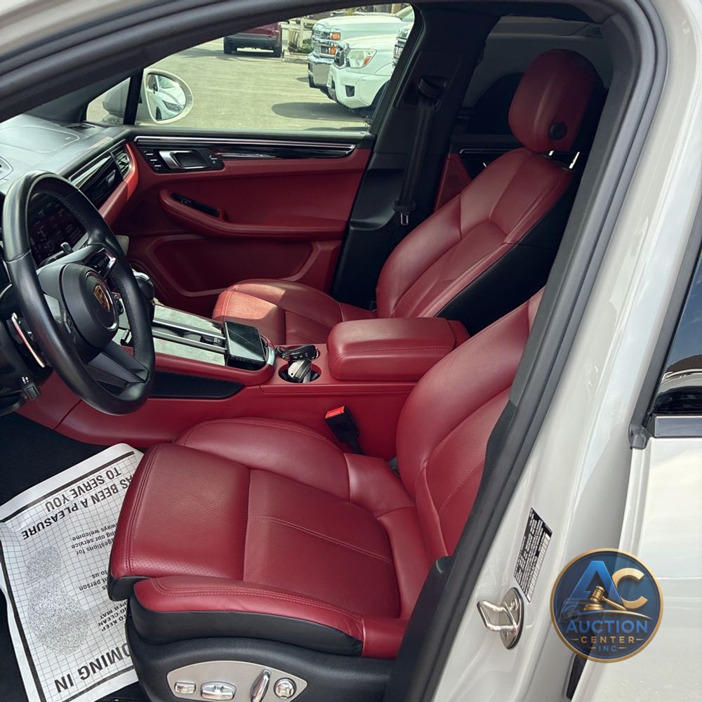 2022 Porsche Macan S