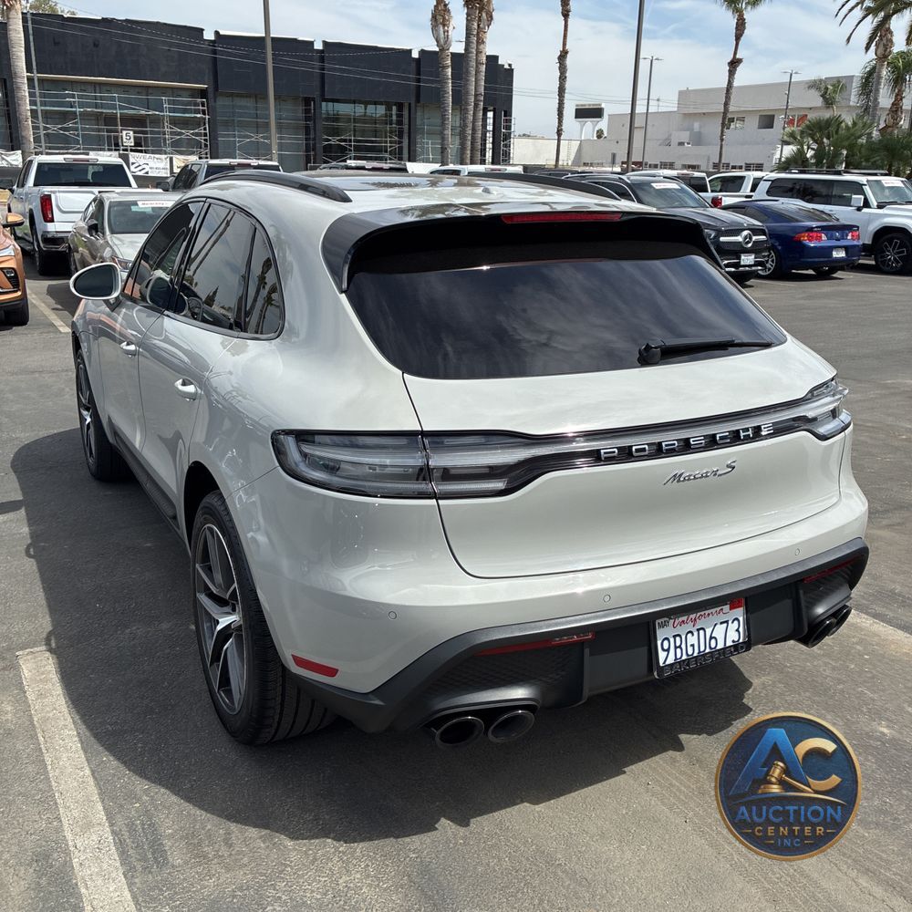 2022 Porsche Macan S