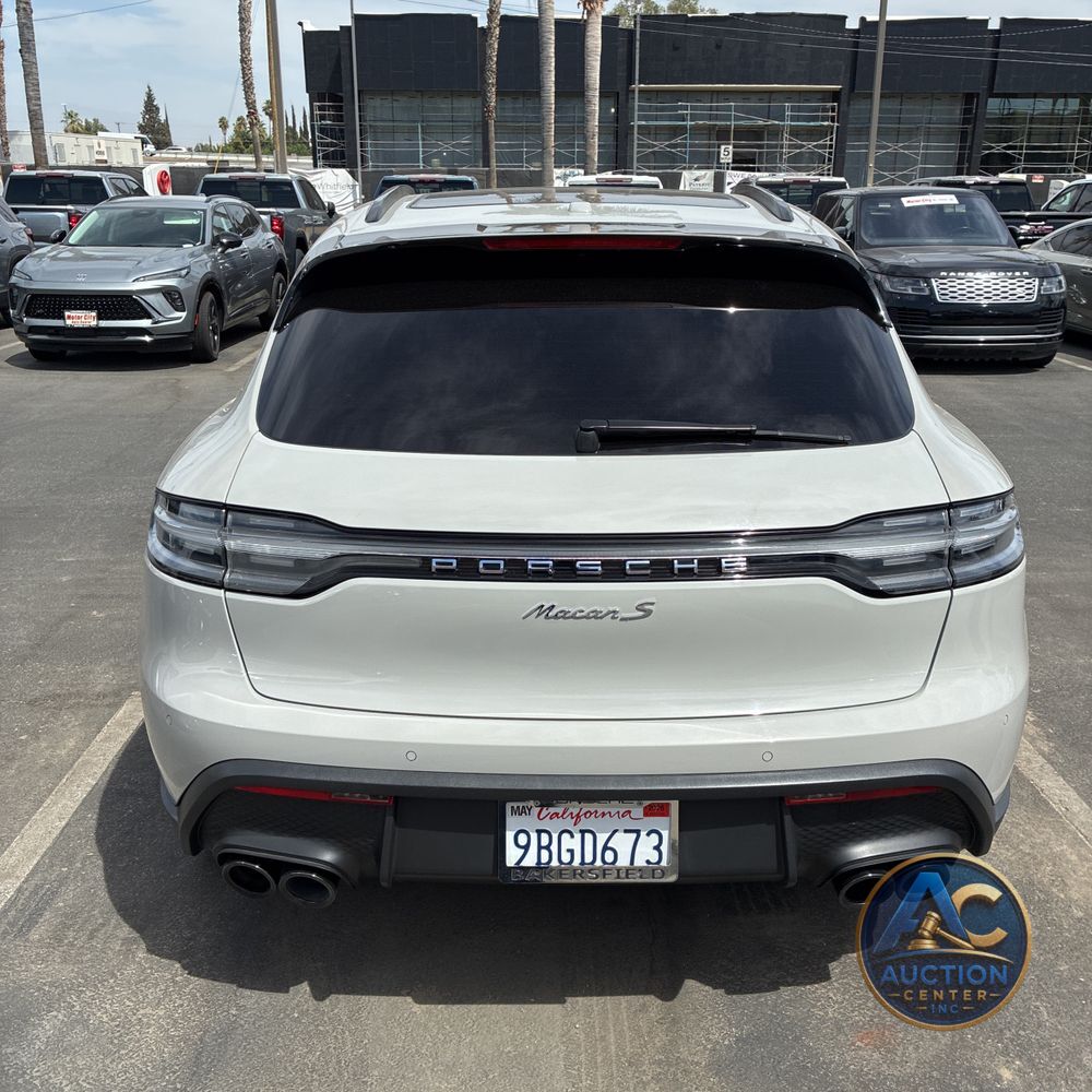2022 Porsche Macan S
