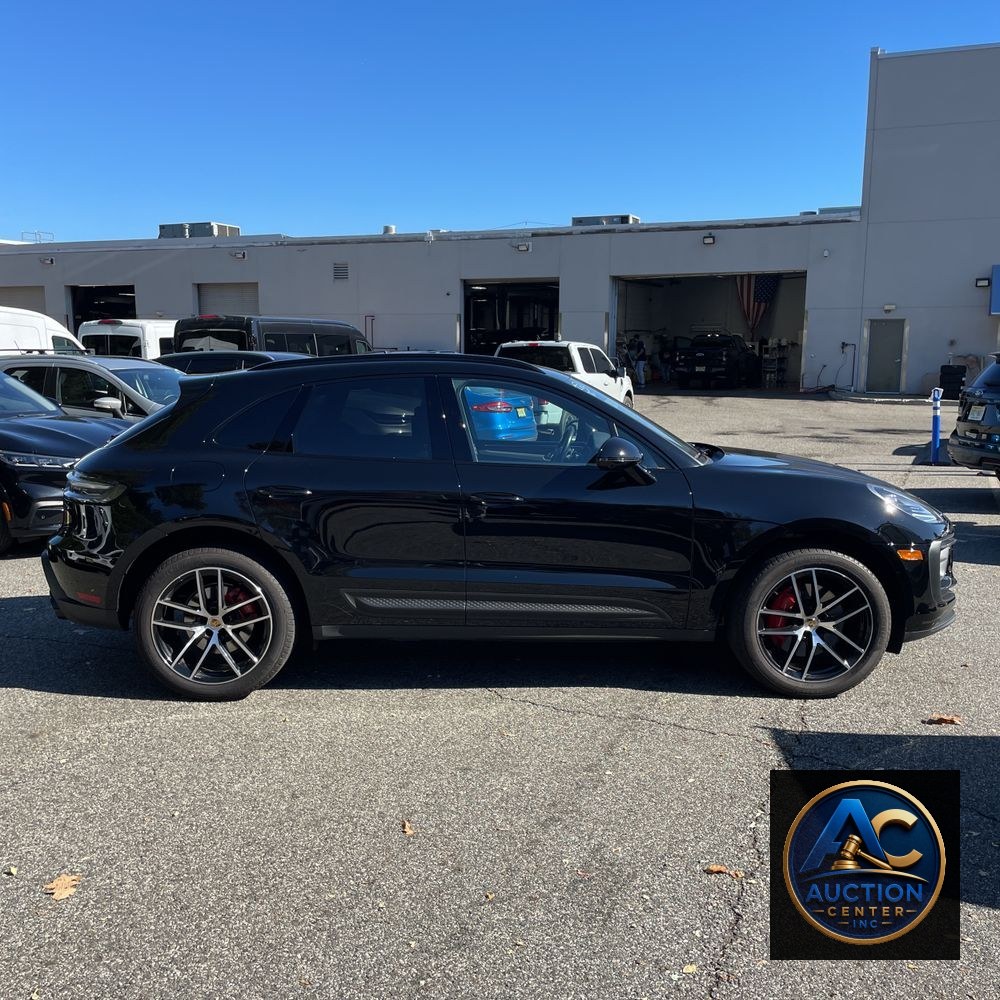 2023 Porsche Macan S