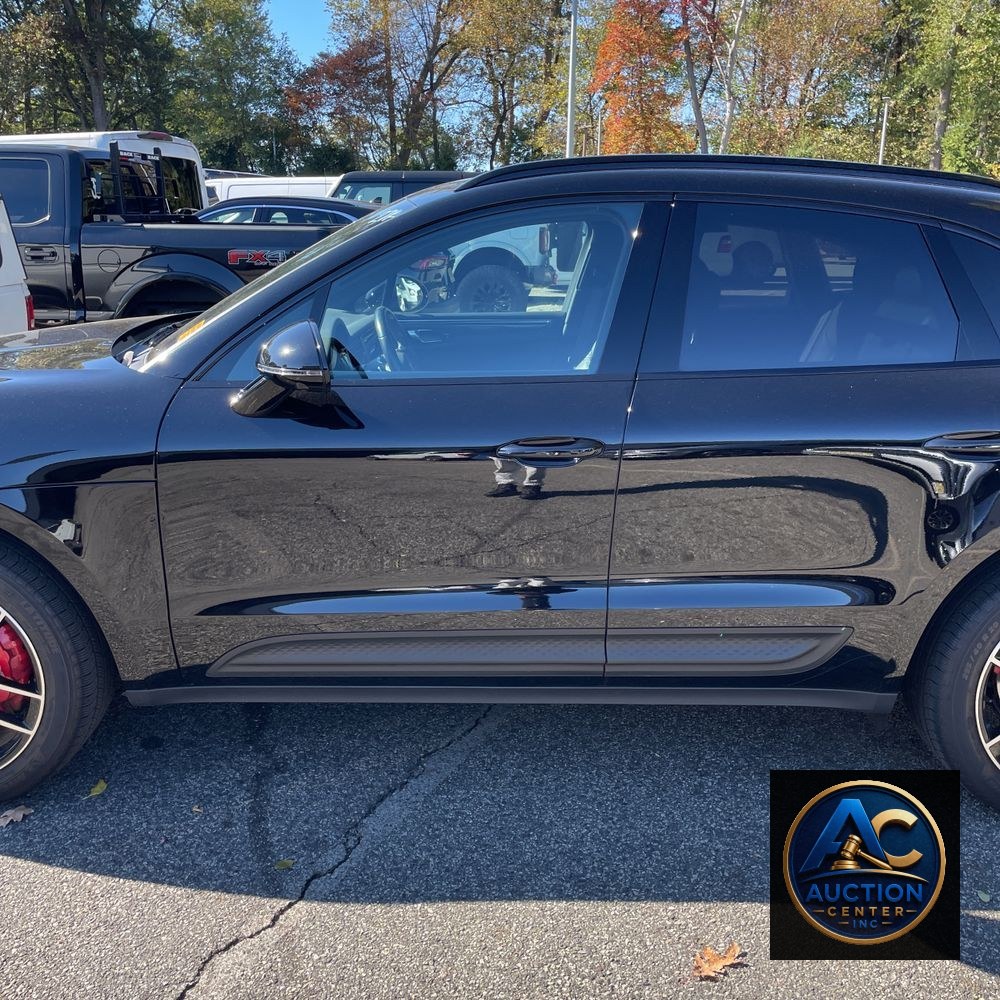 2023 Porsche Macan S