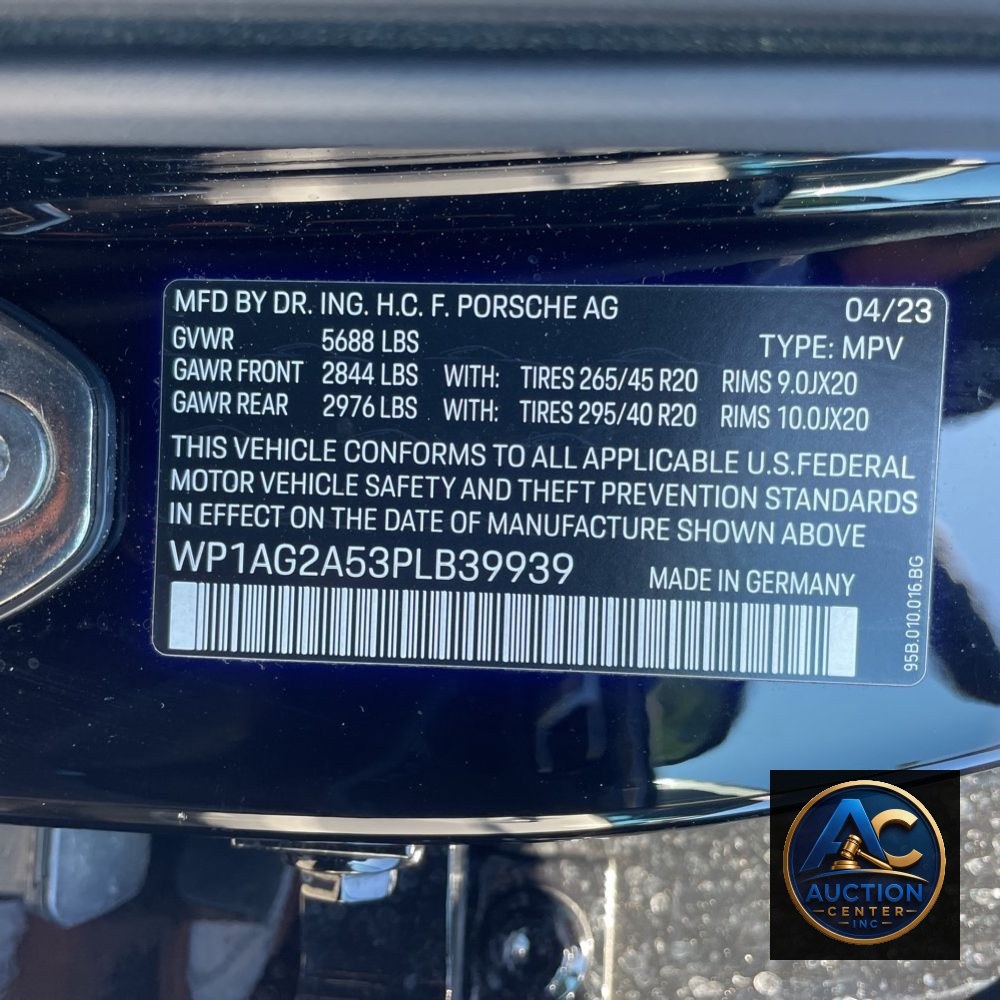 2023 Porsche Macan S