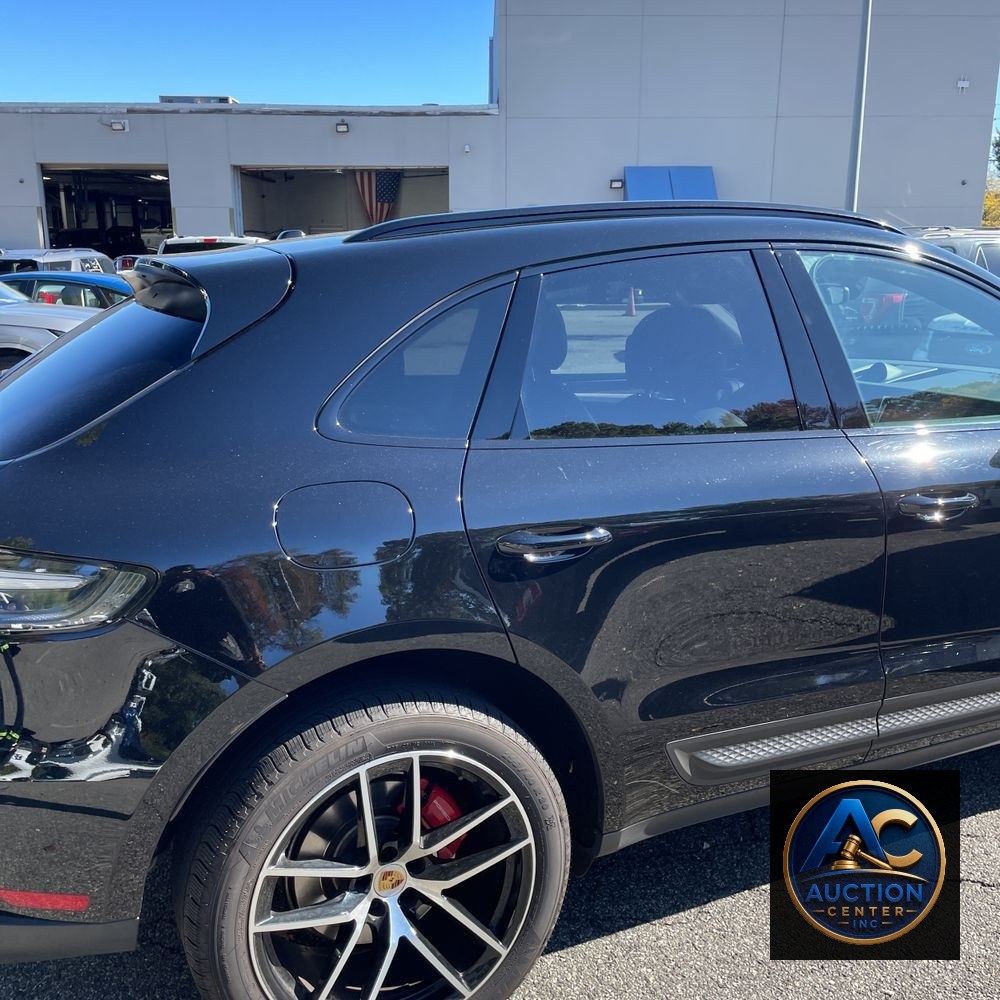 2023 Porsche Macan S