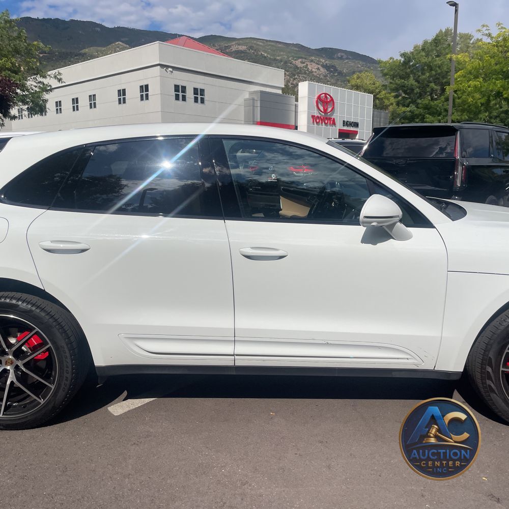 2023 Porsche Macan S