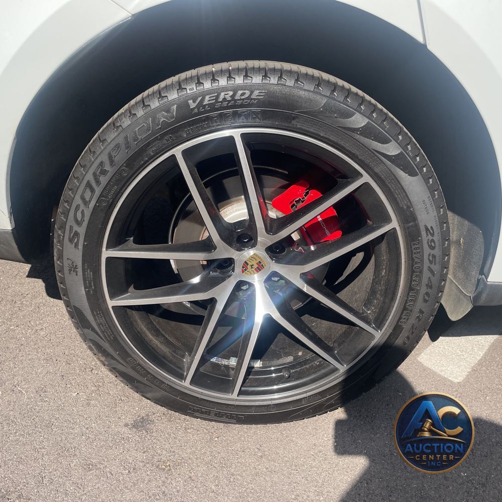 2023 Porsche Macan S