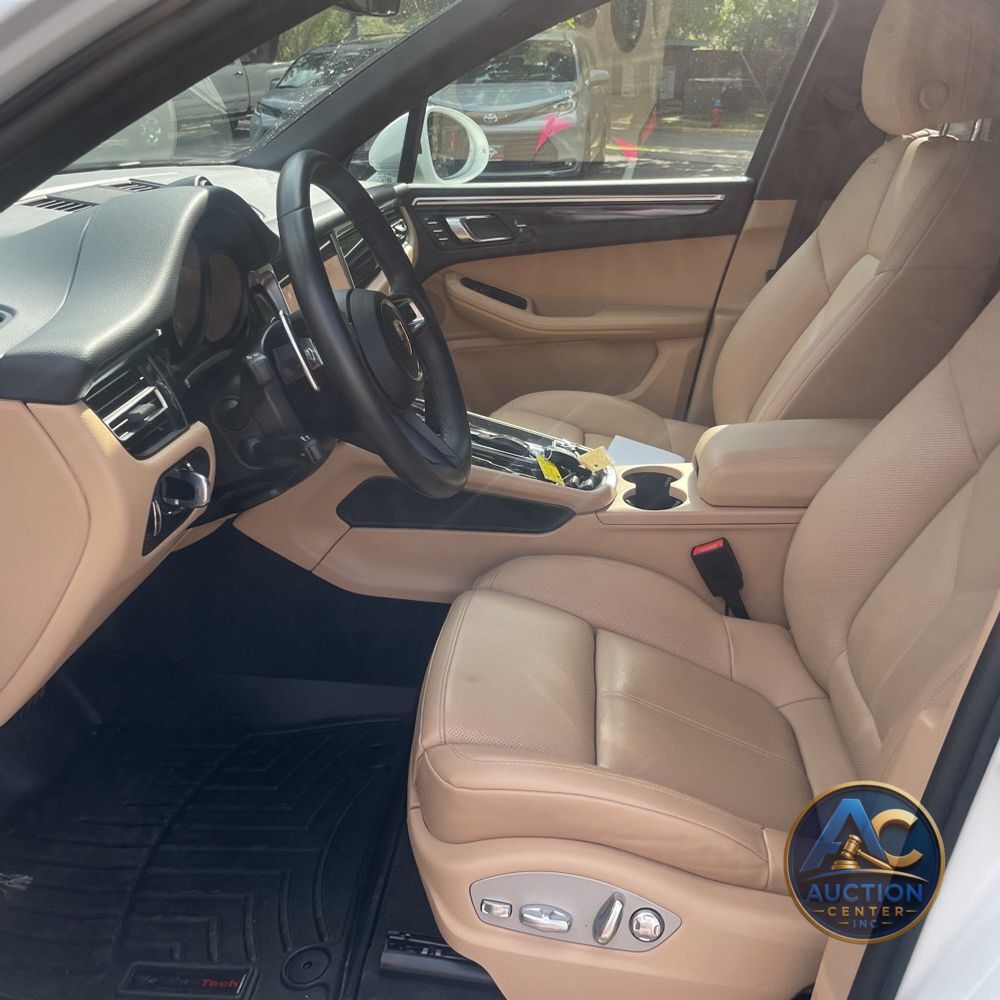 2023 Porsche Macan S
