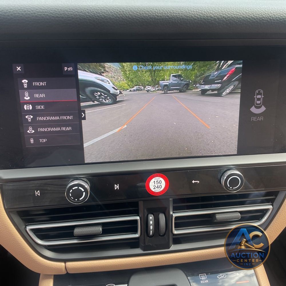 2023 Porsche Macan S