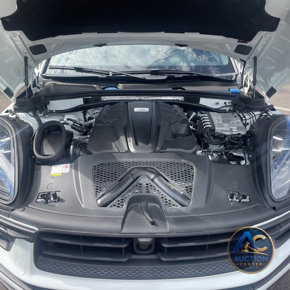 2023 Porsche Macan S