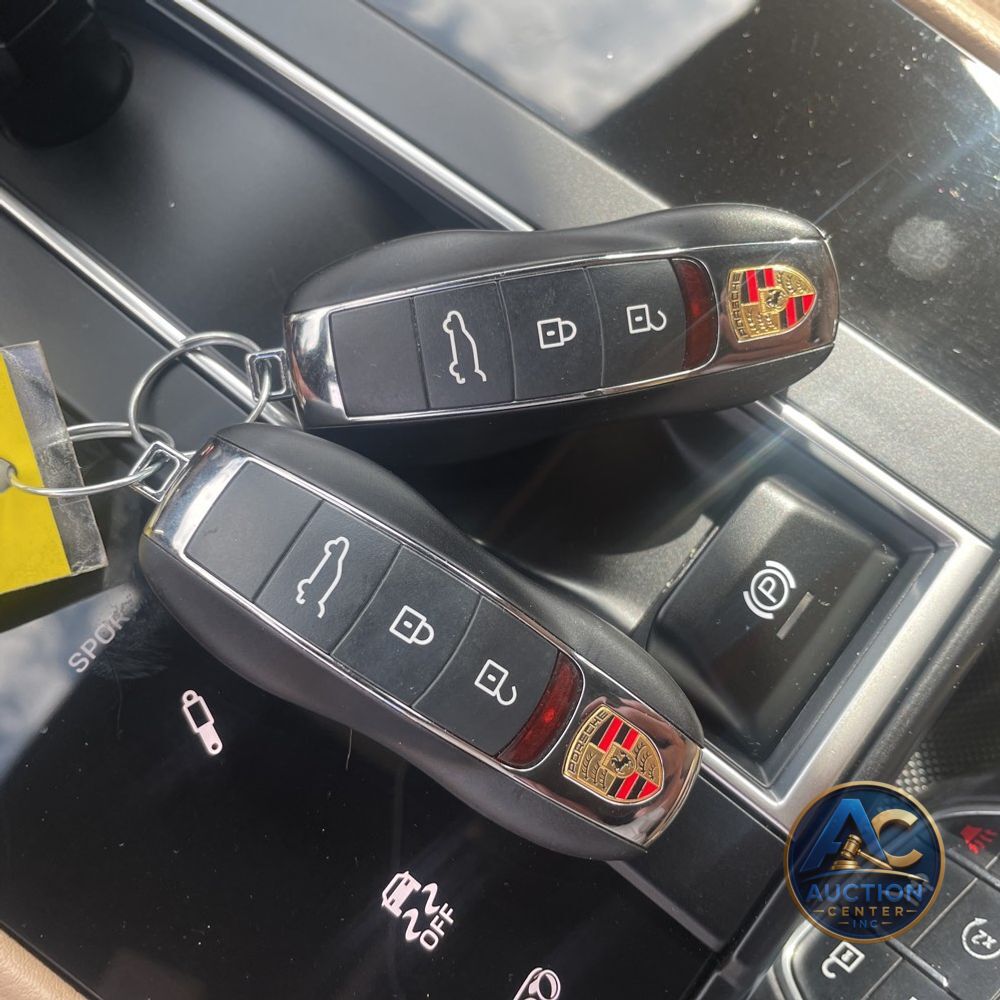 2023 Porsche Macan S