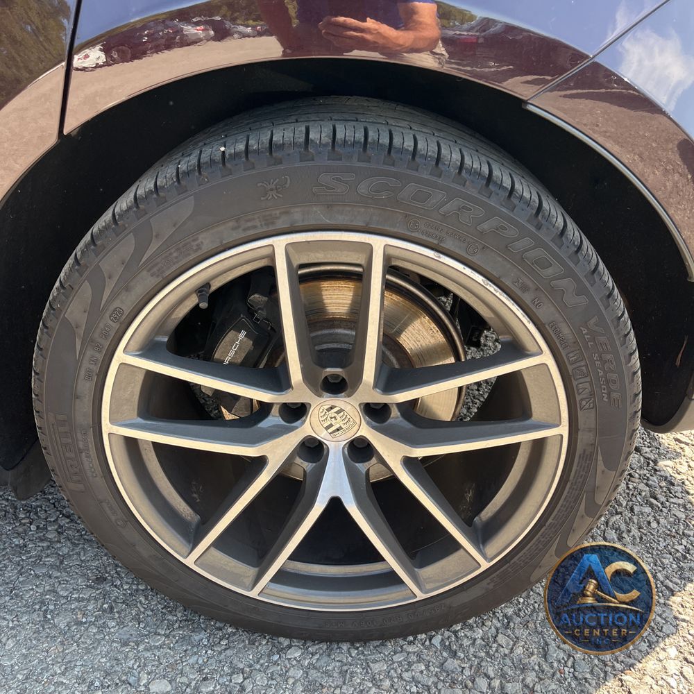 2023 Porsche Macan S