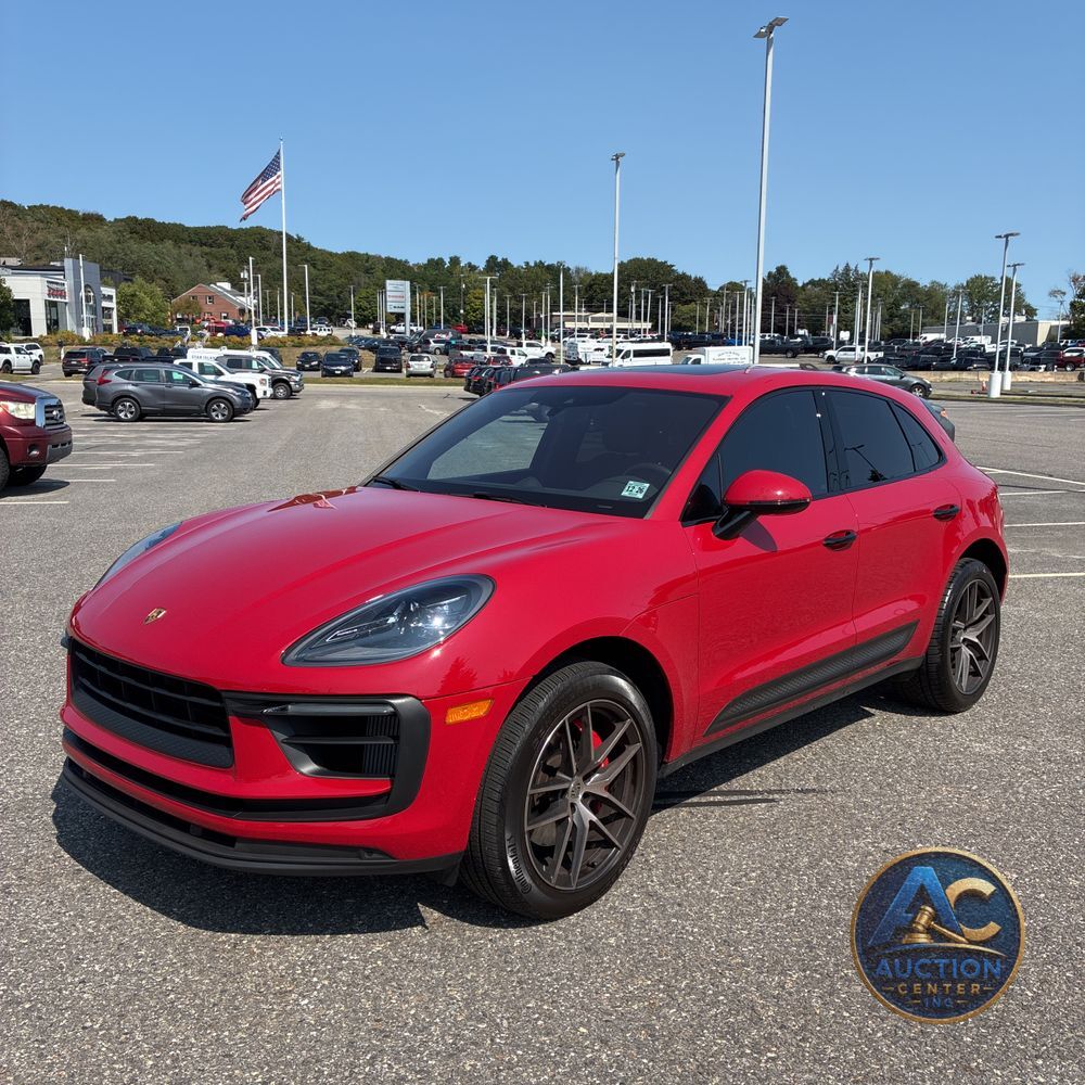 2022 Porsche Macan S