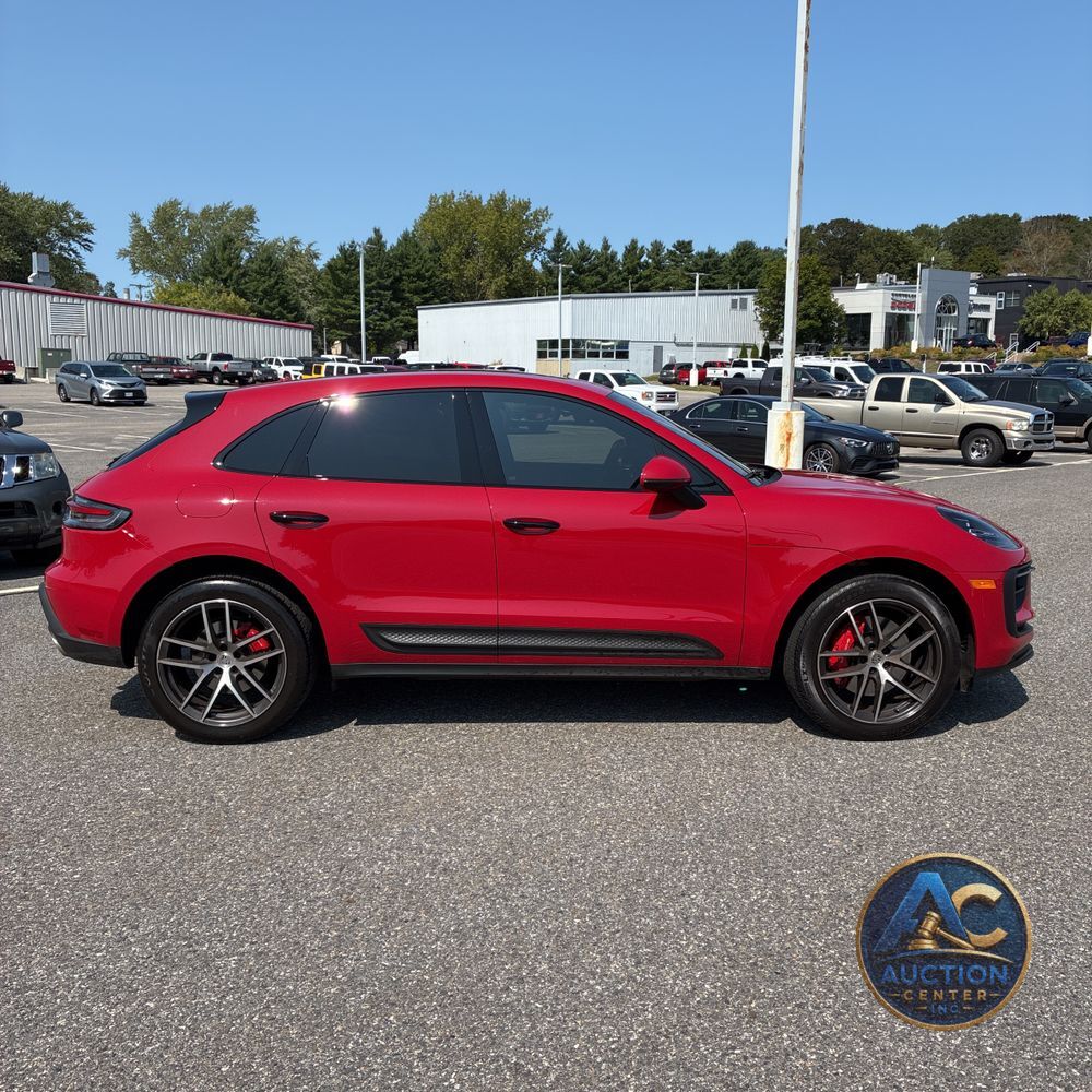 2022 Porsche Macan S