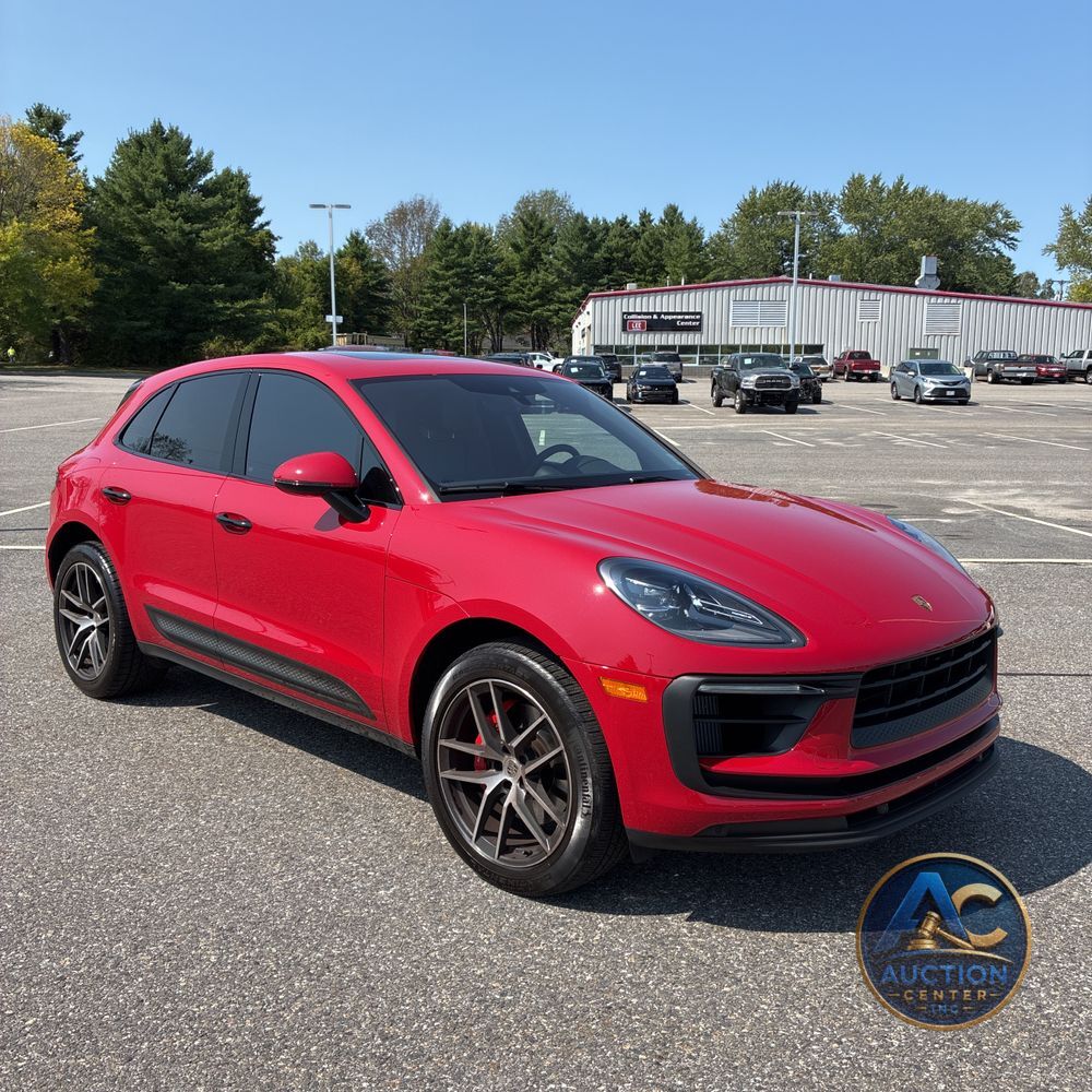 2022 Porsche Macan S